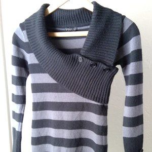 Venus Black and gray strip sweater